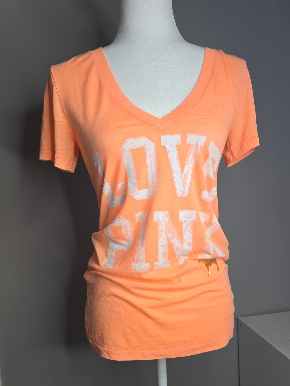 PINK Victoria's Secret Peach-Orange V-Neck 'LOVE PINK' Tee